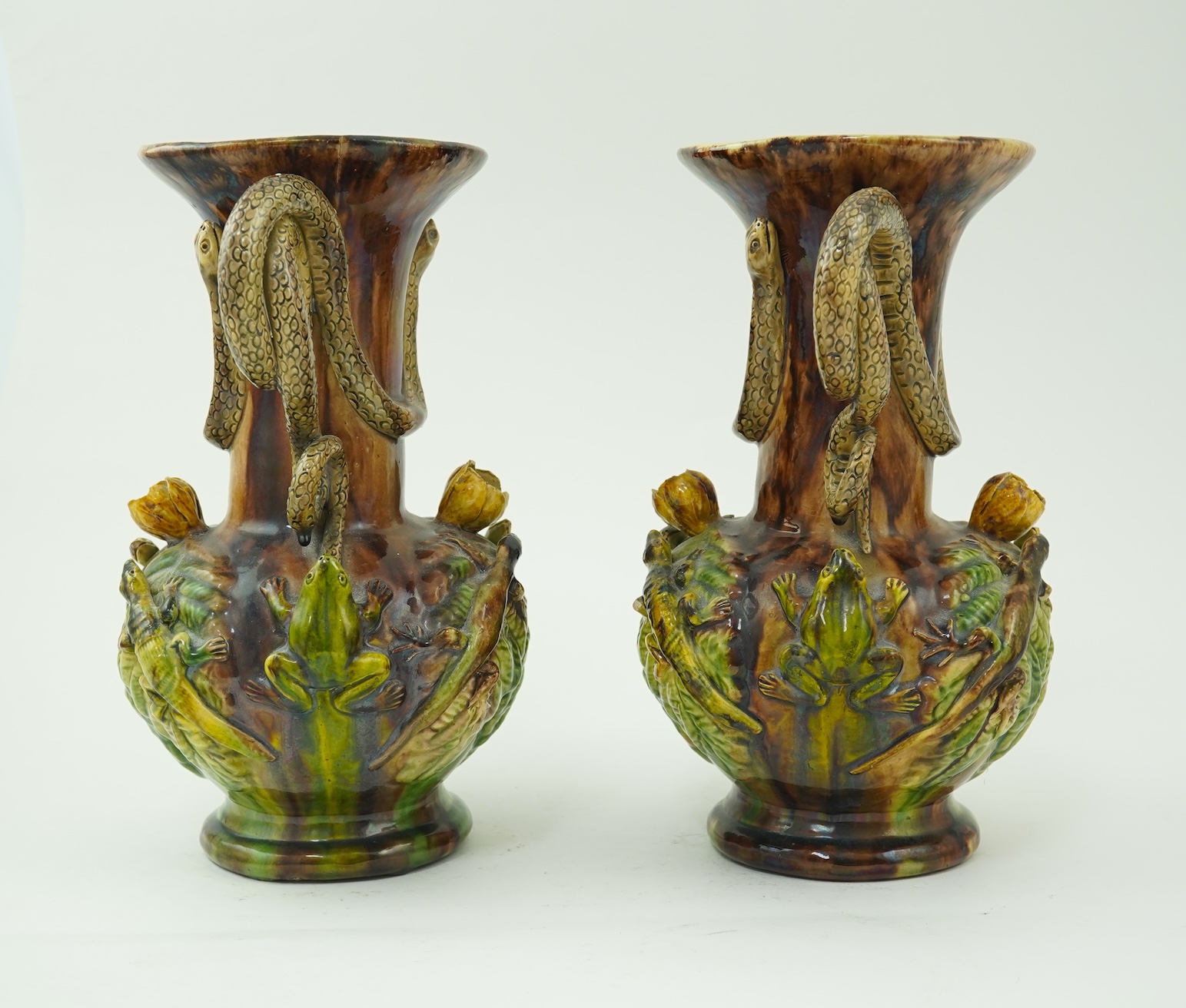 Wain, Louis - Louis Wain's Animal Show, with Stories in Prose and Verse. 1st edition, 4to, original pictorial boards, numerous black and white illustrations by Louis Wain, contemporary ink presentation inscriptions to fr